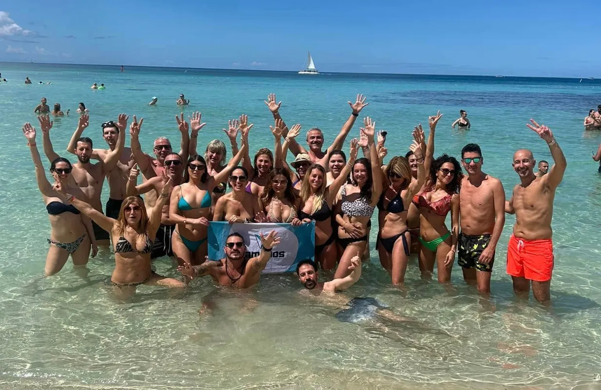 Scegliere il viaggio di gruppo per single perfetto per te | Vamonos Vacanze