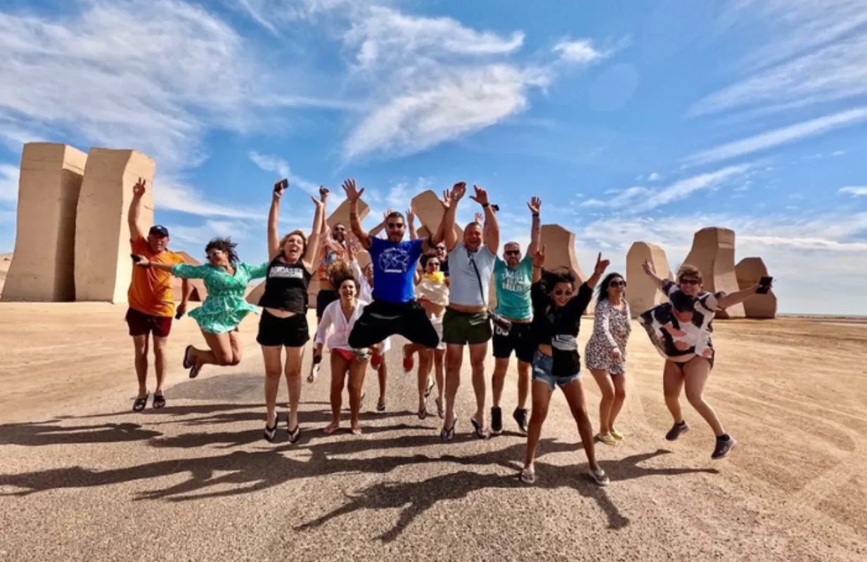 Top 5 esperienze da vivere in viaggio a Ferragosto se sei single