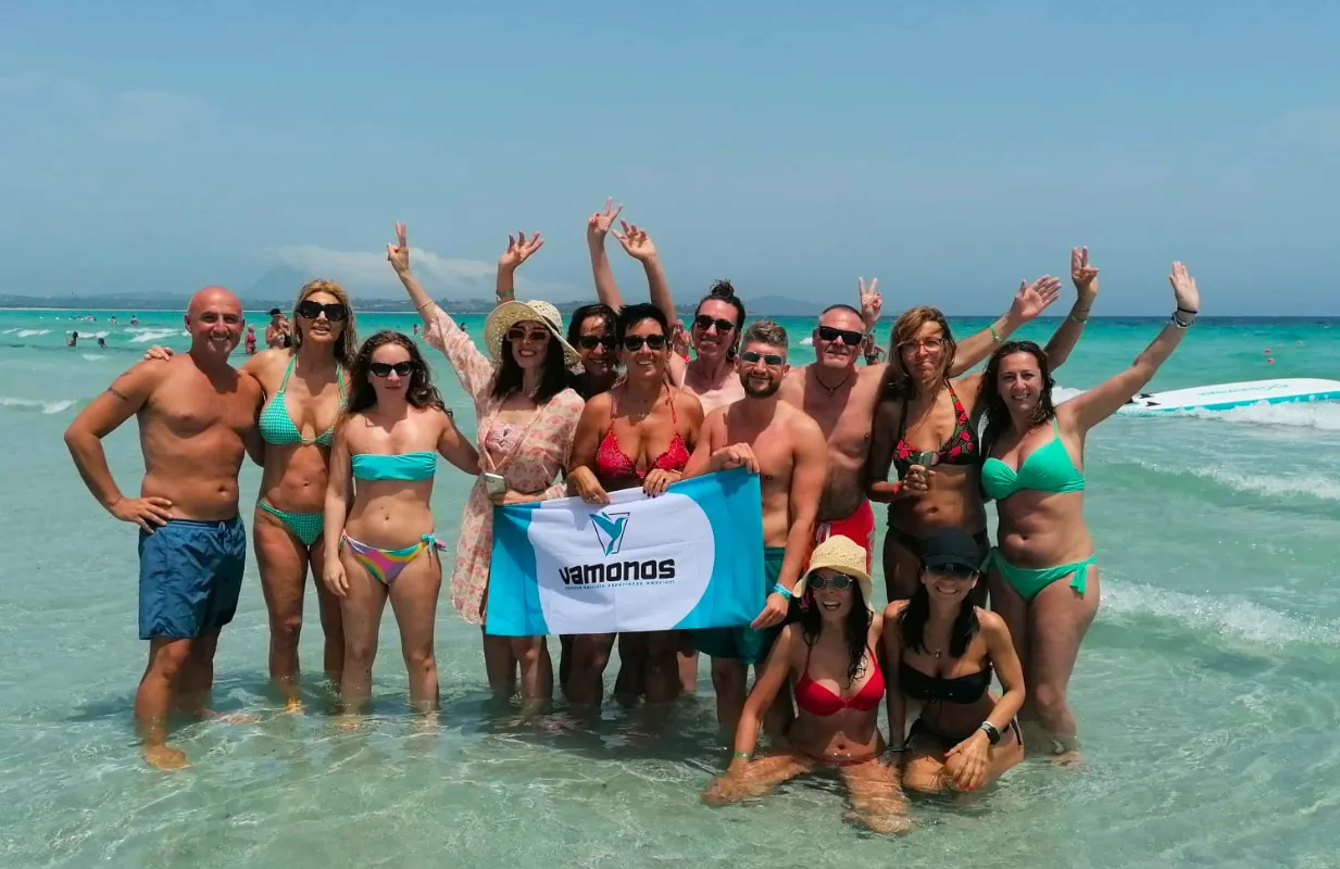 Vacanze di gruppo per single: come evitare l’effetto “villaggio turistico”